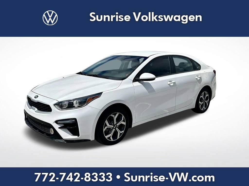 Used 2021 Kia Forte LXS image 1