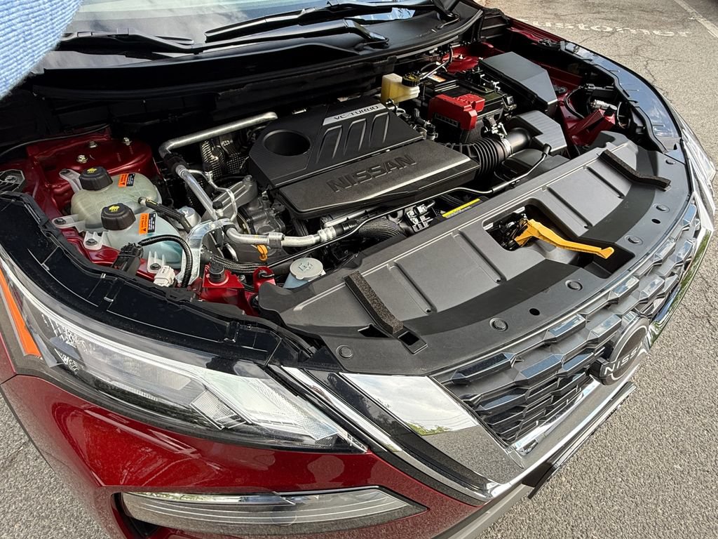 Used 2023 Nissan Rogue SV AWD/4WD image 25
