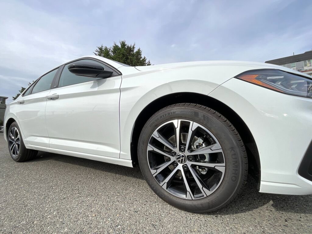 New 2025 Volkswagen Jetta Sport image 10