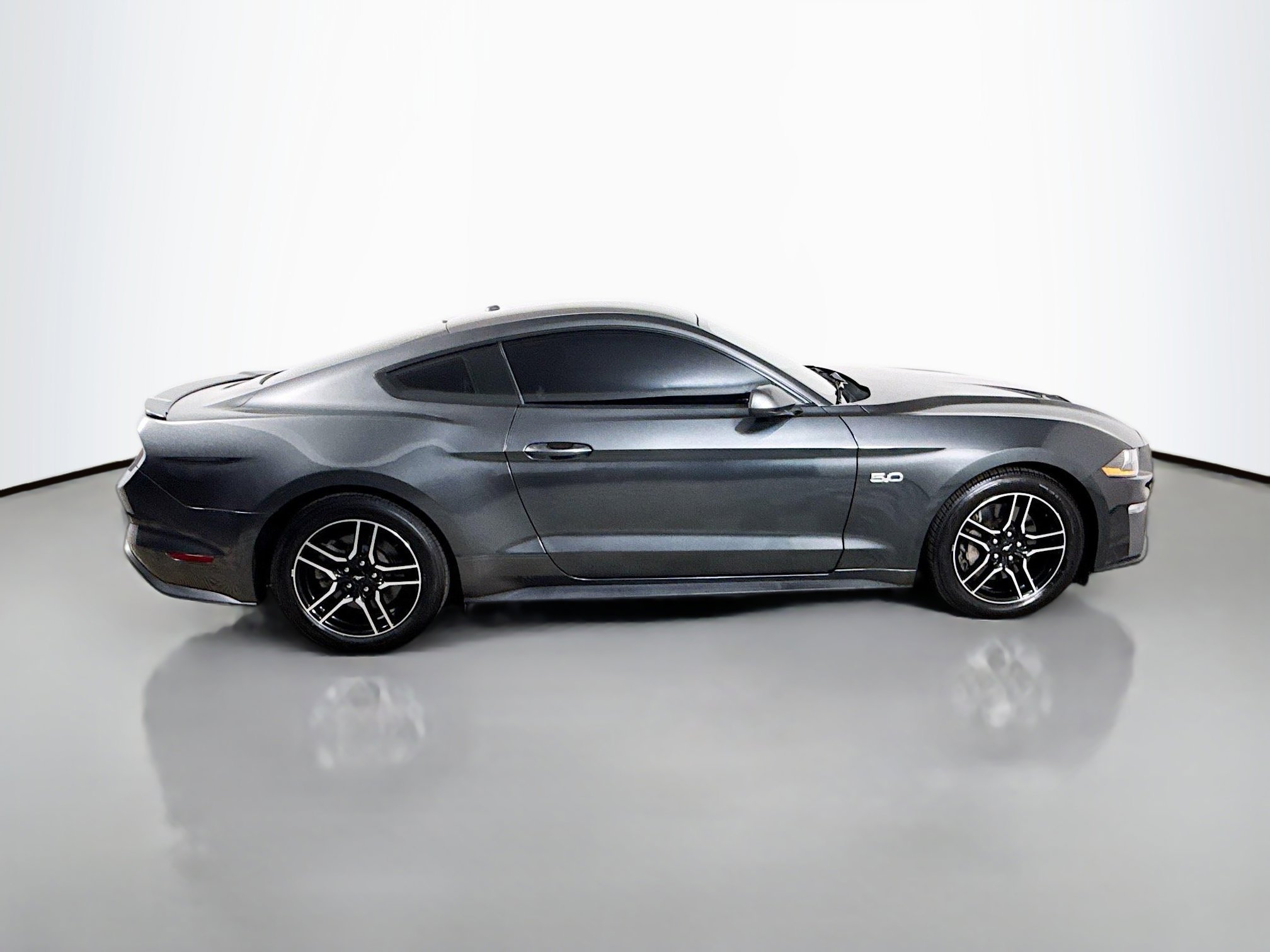 Used 2019 Ford Mustang GT w/ Equipment Group 301A RWD image 11