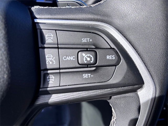 Certified 2023 Jeep Grand Cherokee L Laredo image 18