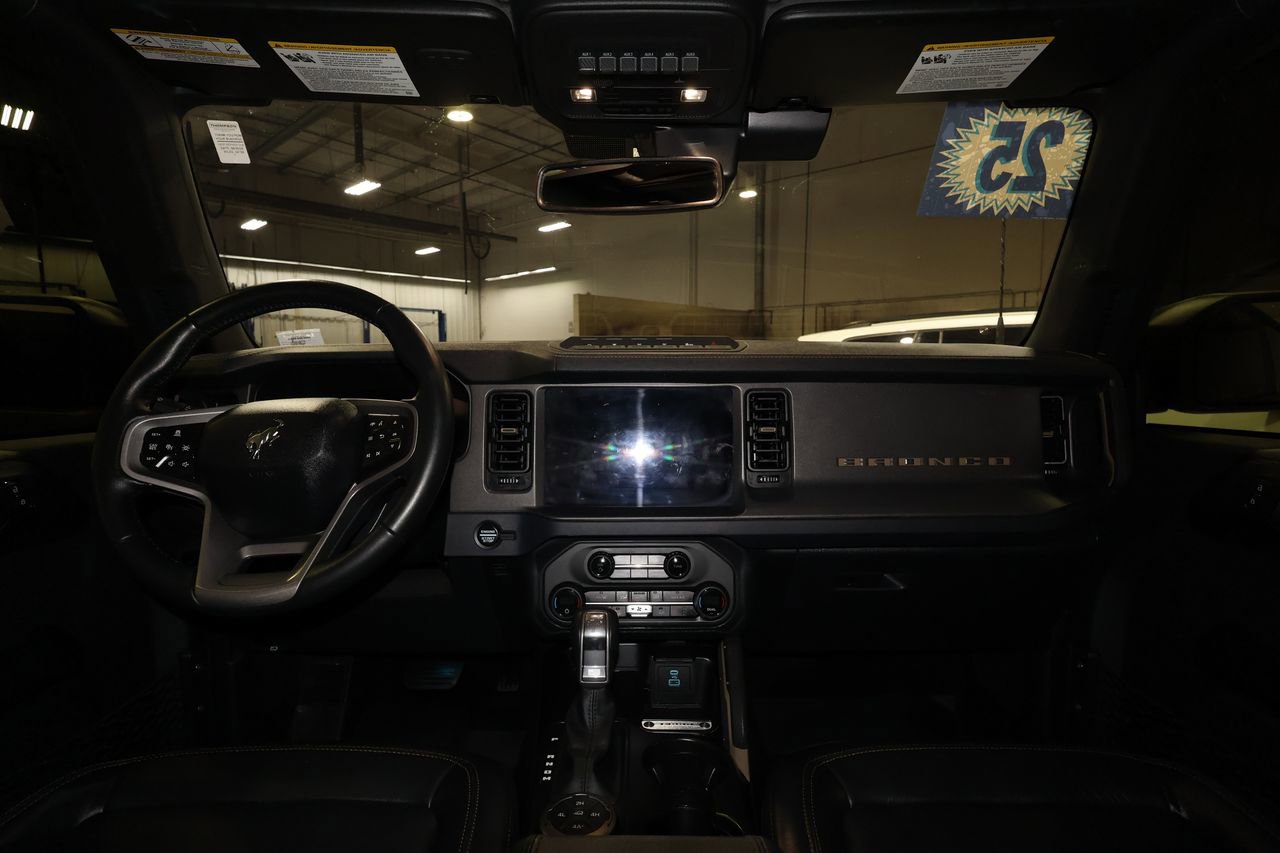 Used 2025 Ford Bronco Badlands AWD/4WD image 29