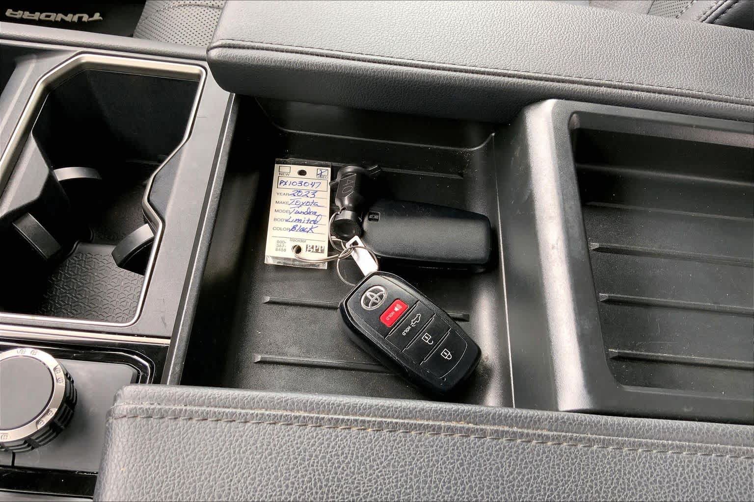 Used 2023 Toyota Tundra Limited AWD/4WD image 14