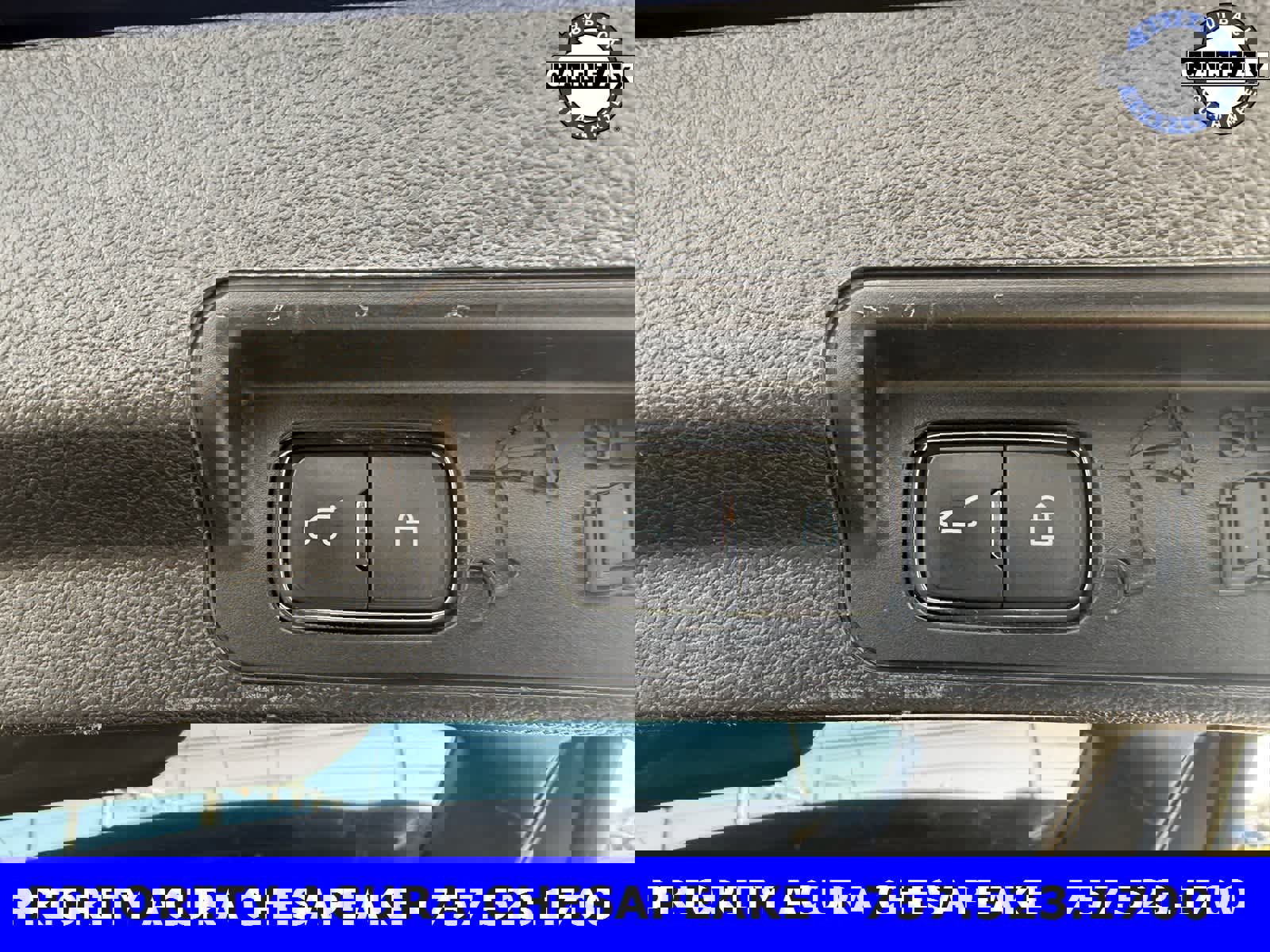 Used 2020 Ford Explorer Limited image 25