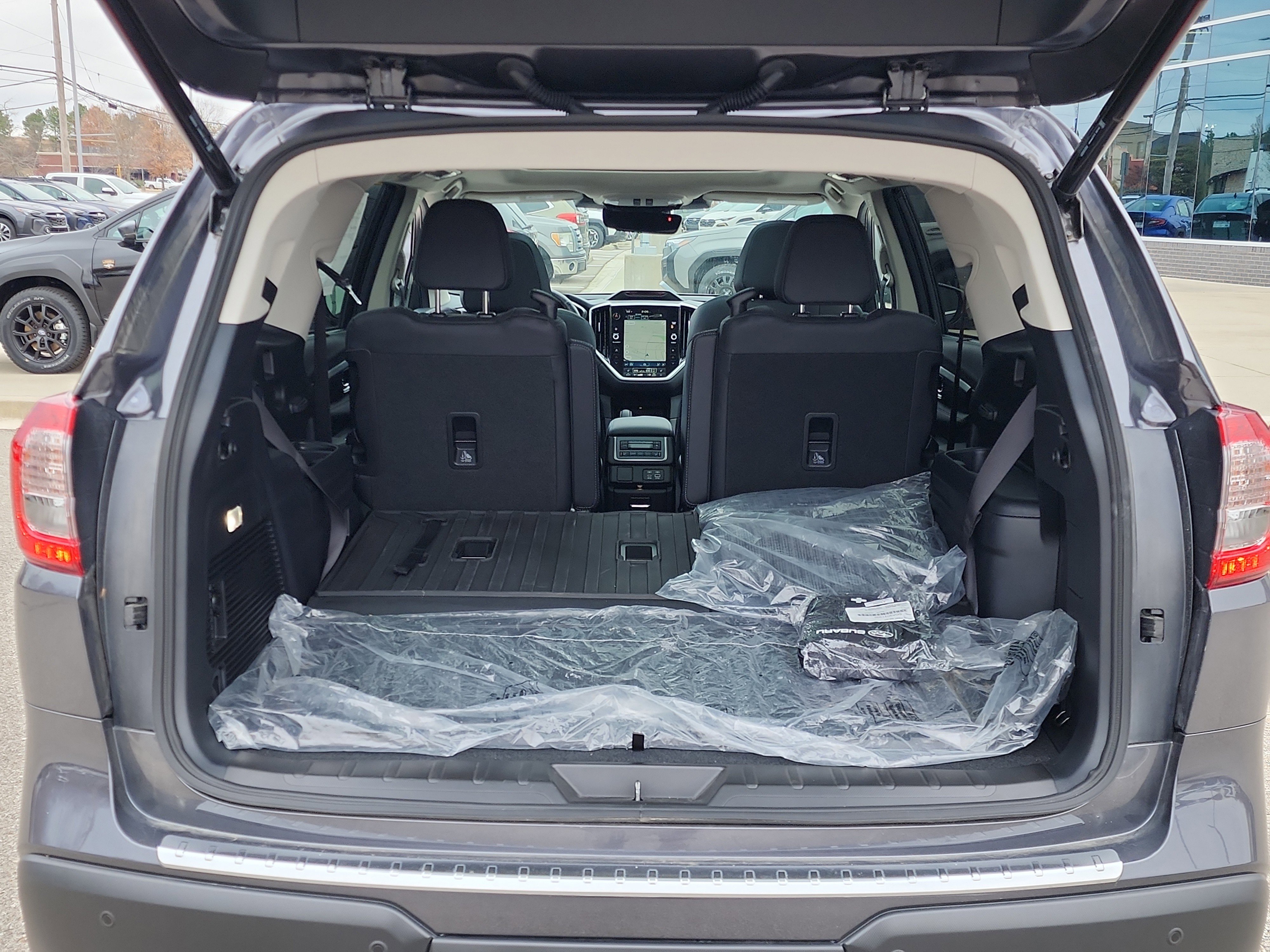 Certified 2025 Subaru Ascent Limited w/ Popular Package #1 image 15