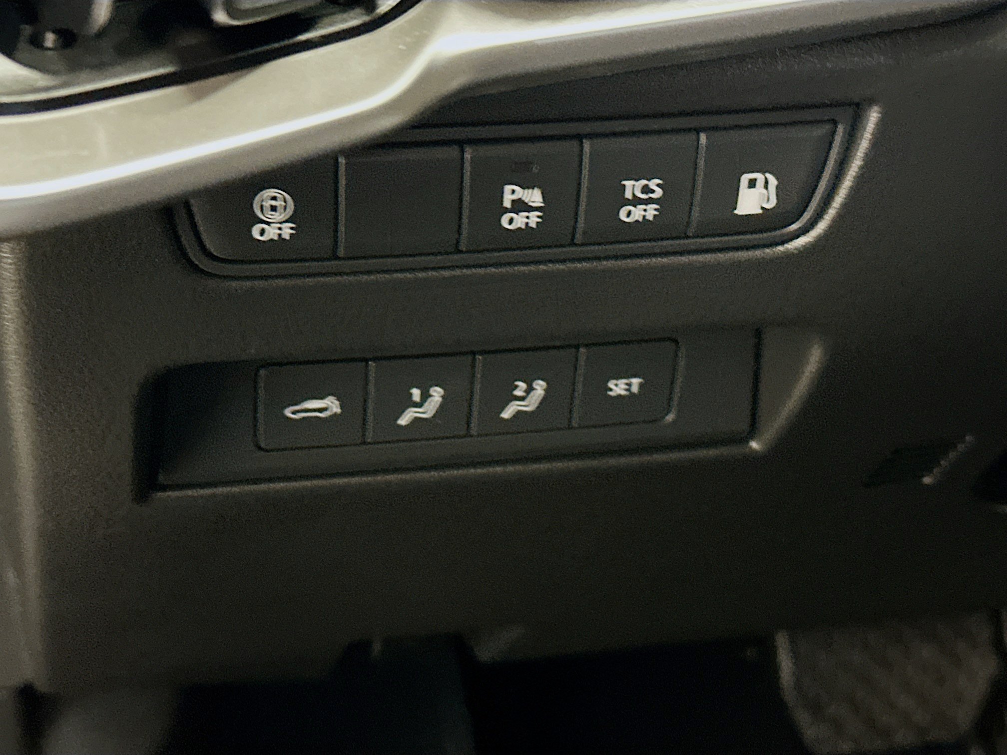 Used 2024 MAZDA CX-90 Plug-In Hybrid w/ Premium Plus AWD/4WD image 17