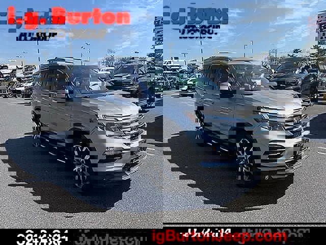 Used 2016 Honda Pilot Elite image 1