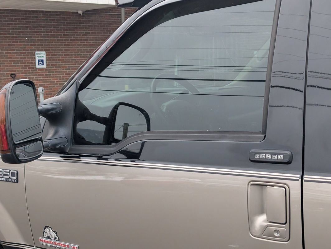 Used 2004 Ford F350 Lariat AWD/4WD image 35