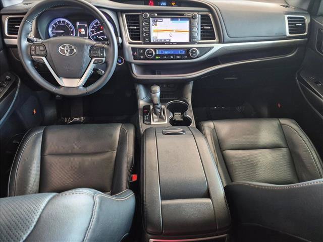 Used 2019 Toyota Highlander Limited FWD image 18