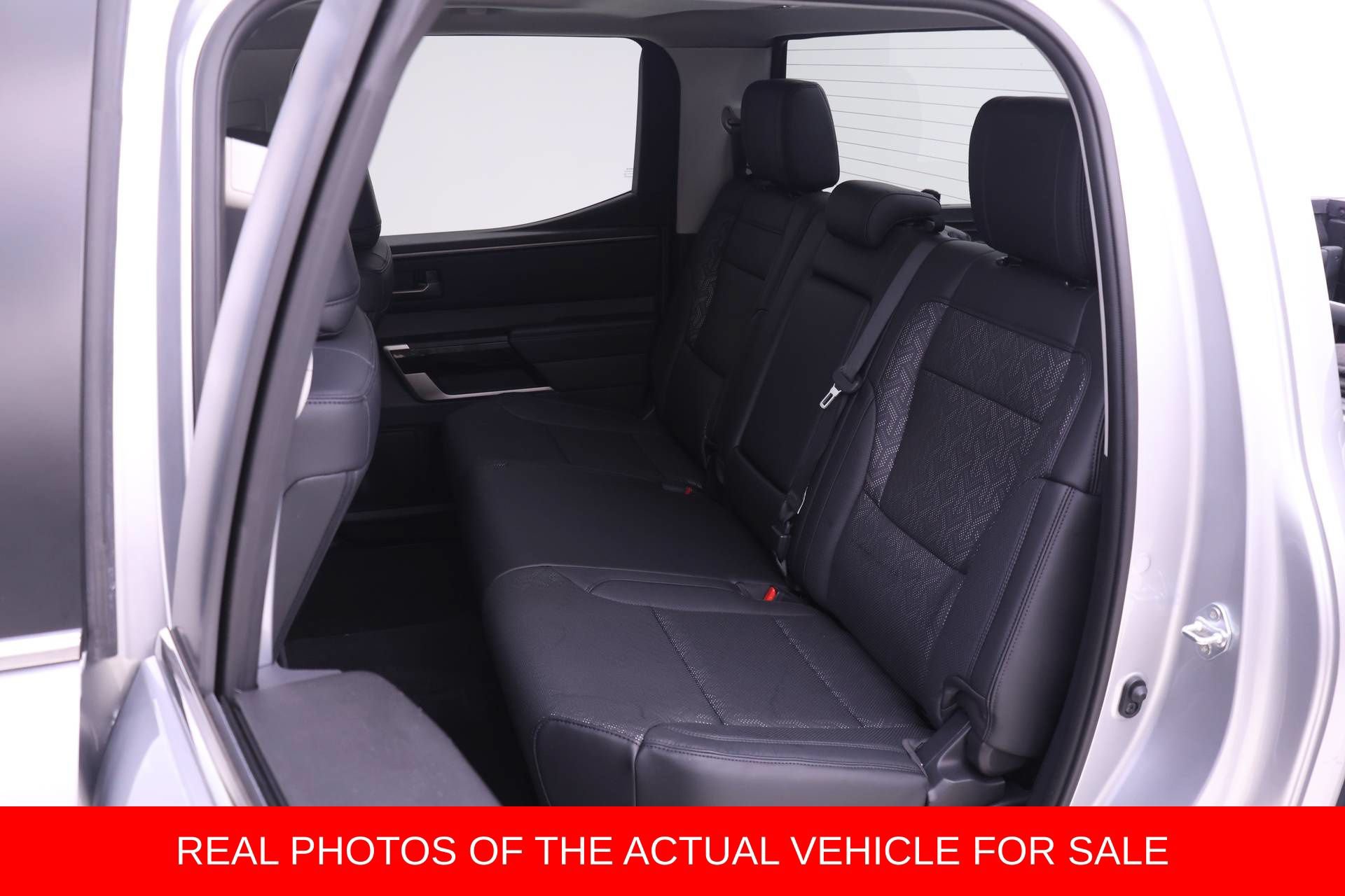 Used 2024 Toyota Tundra Limited w/ Power Package AWD/4WD image 11