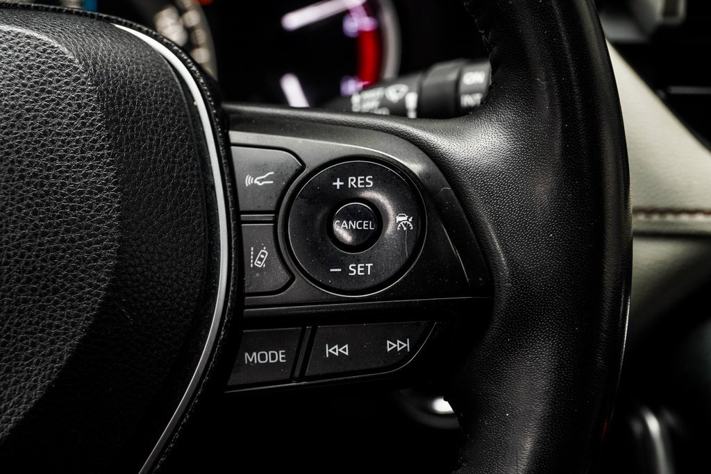 Used 2019 Toyota RAV4 Limited image 26