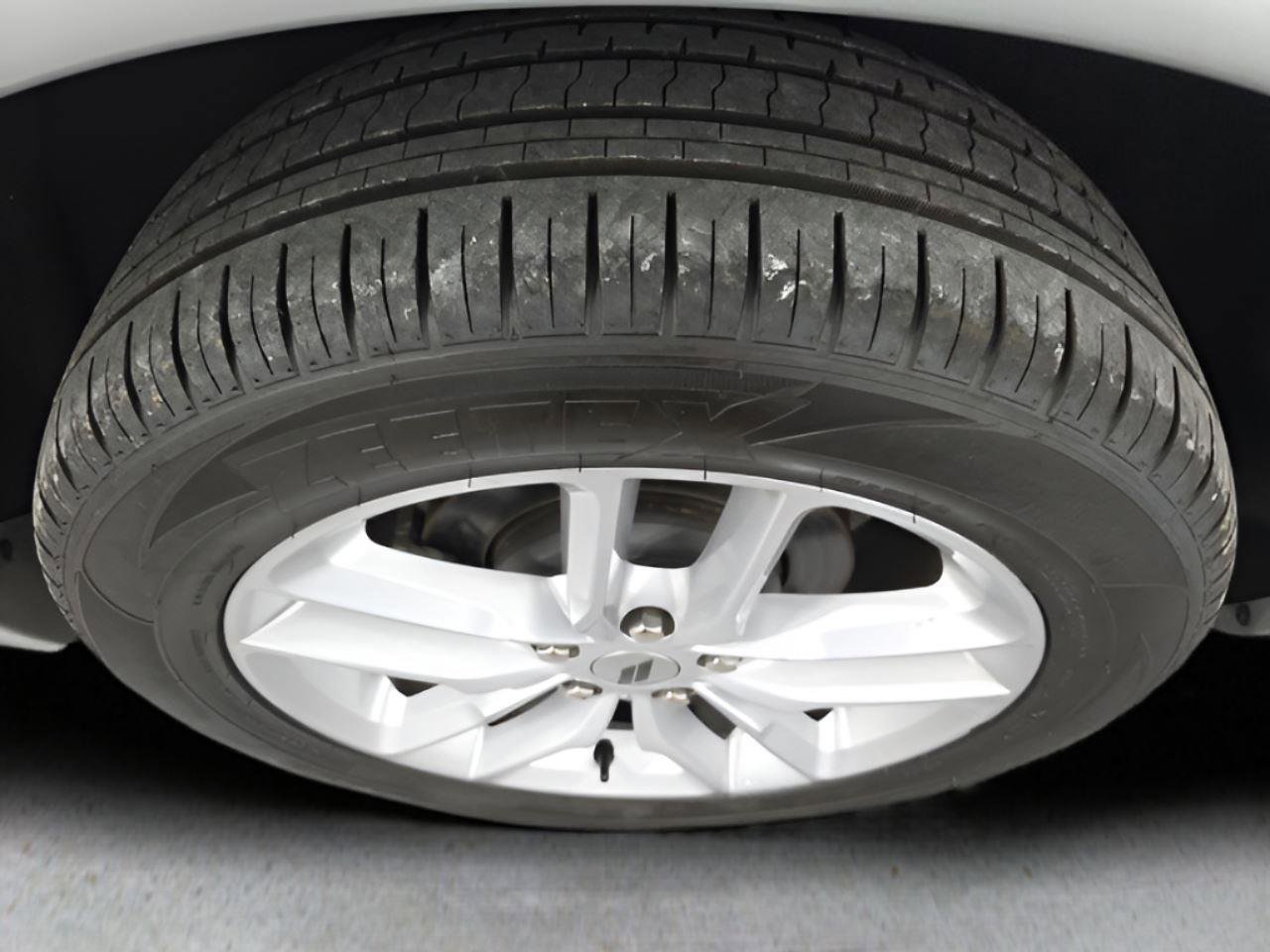 Used 2024 Dodge Durango GT image 31