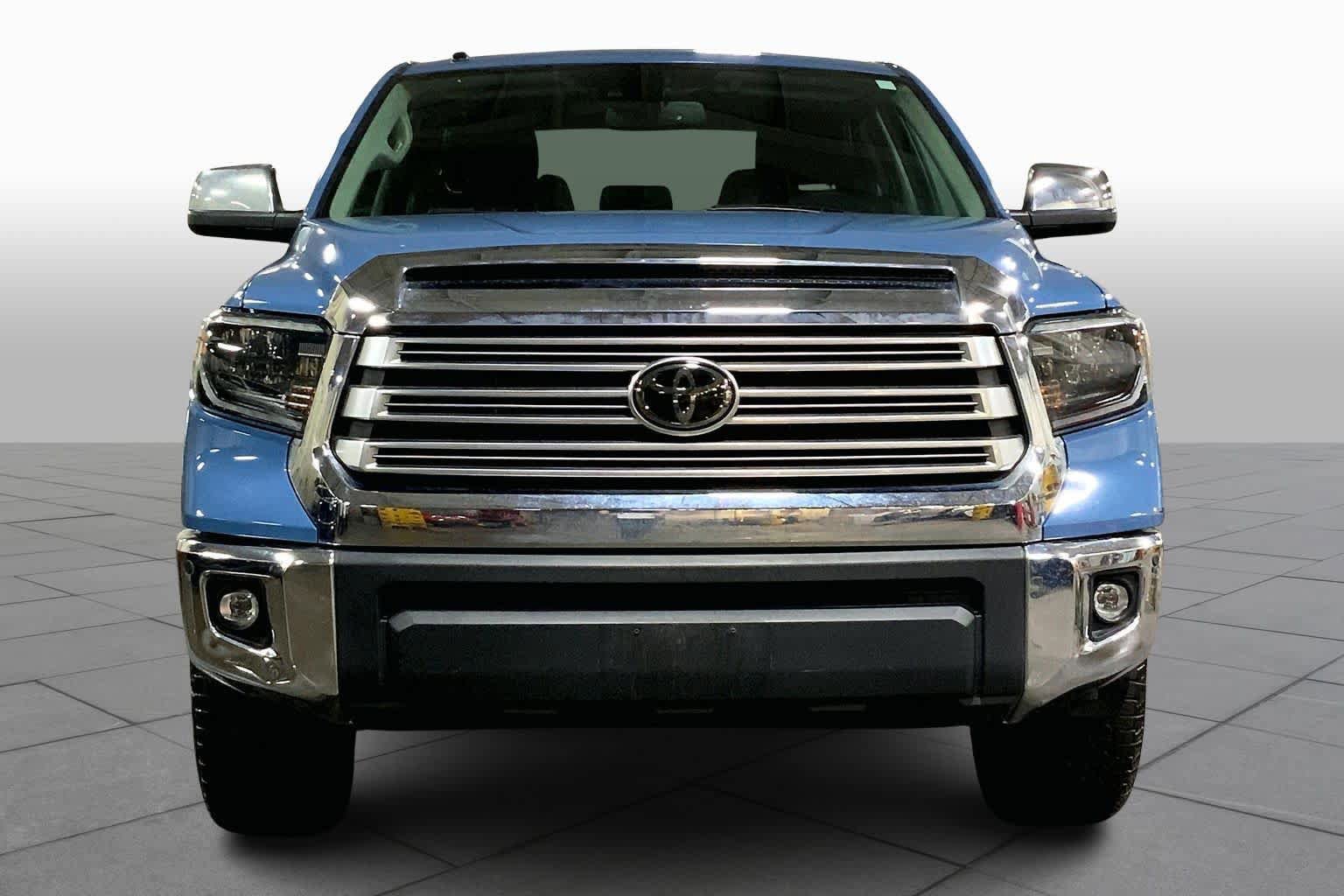 Used 2019 Toyota Tundra Limited w/ Limited Premium Package AWD/4WD image 4