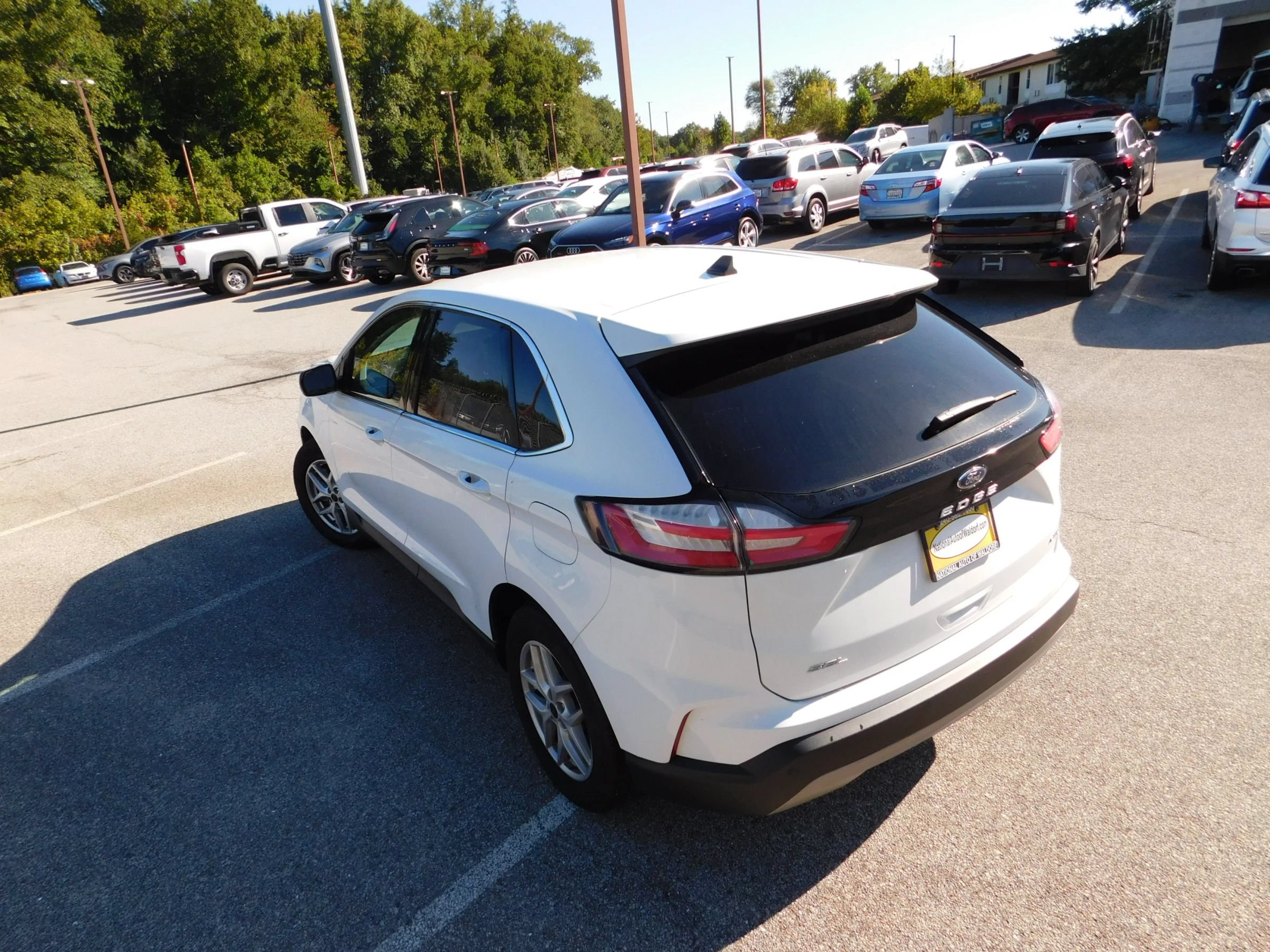 Used 2023 Ford Edge SEL AWD/4WD image 8