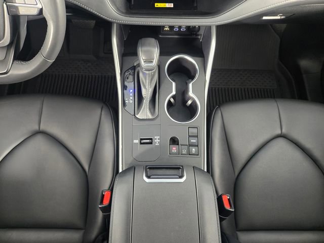 Used 2024 Toyota Highlander XLE image 26