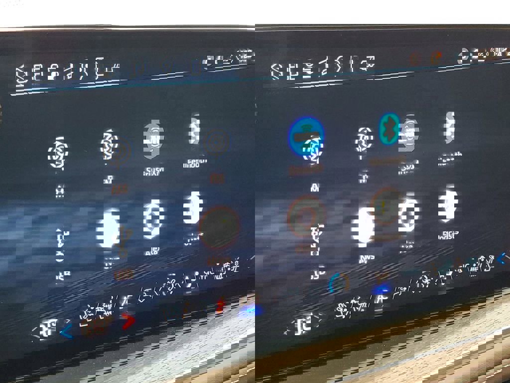 New 2025 Chevrolet Suburban High Country image 17