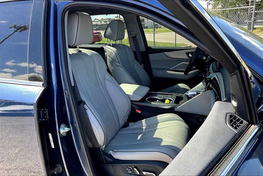 Used 2025 Acura MDX w/ Advance Package image 10