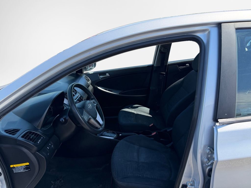 Used 2017 Hyundai Accent SE FWD image 12