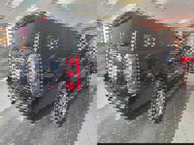 Used 2013 GMC Yukon XL Denali image 4