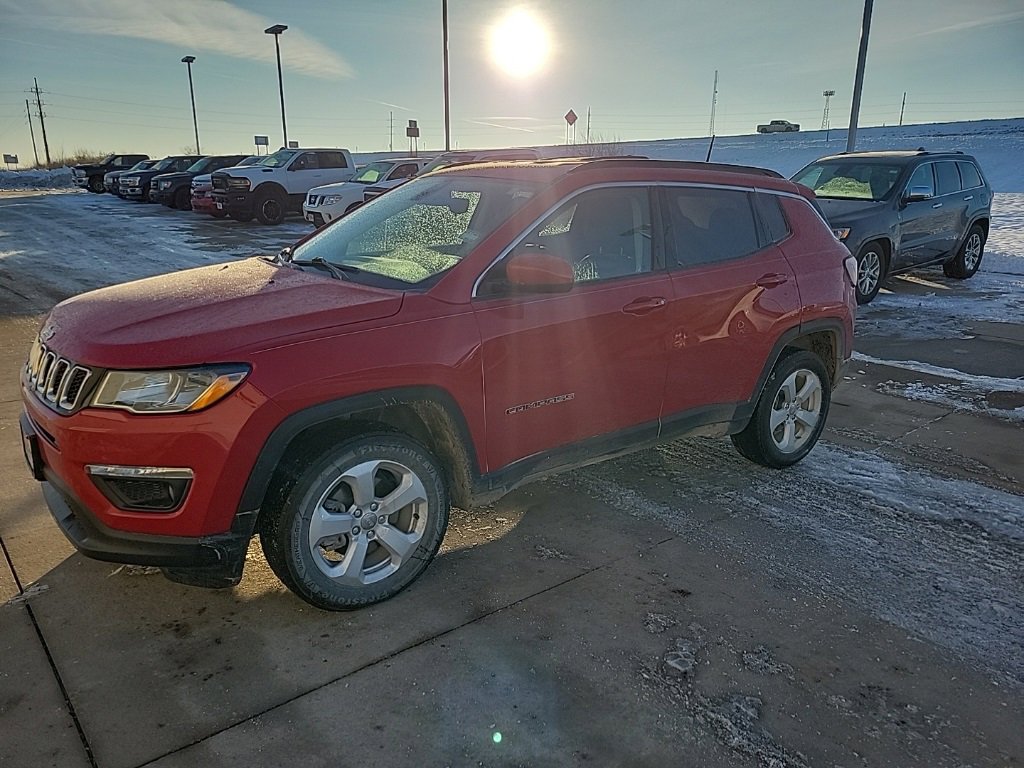 Used 2017 Jeep Compass Latitude w/ Cold Weather Group image 6