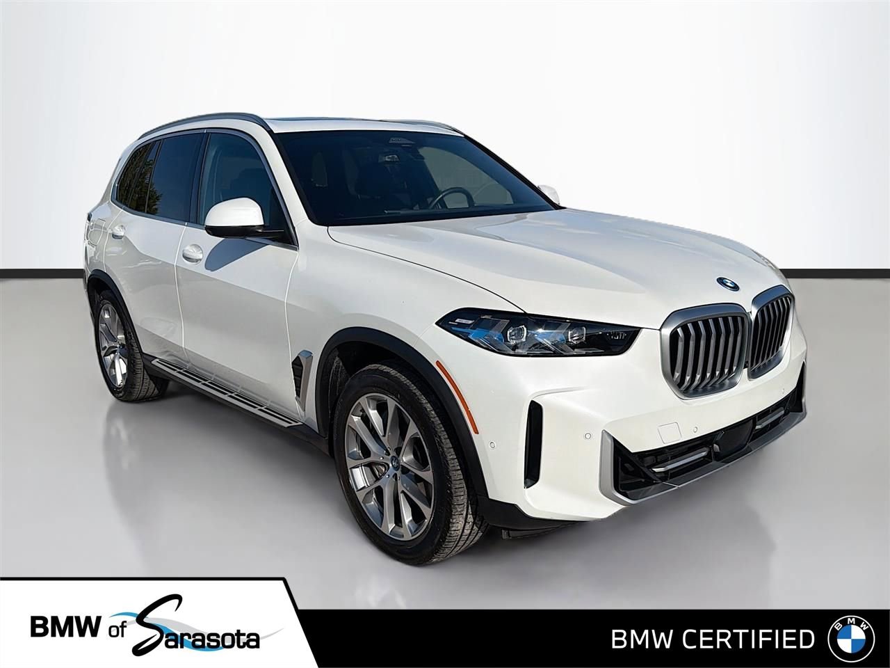 Certified 2025 BMW X5 xDrive50e image 1