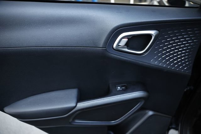Used 2023 Kia Soul EX image 22