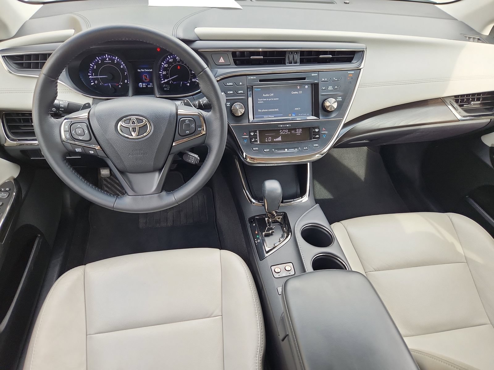 Used 2016 Toyota Avalon XLE FWD image 12