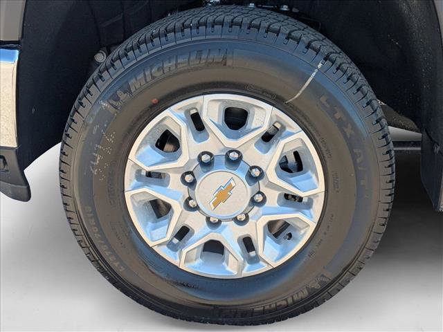 New 2026 Chevrolet Silverado 3500 LT w/ Safety Package image 9