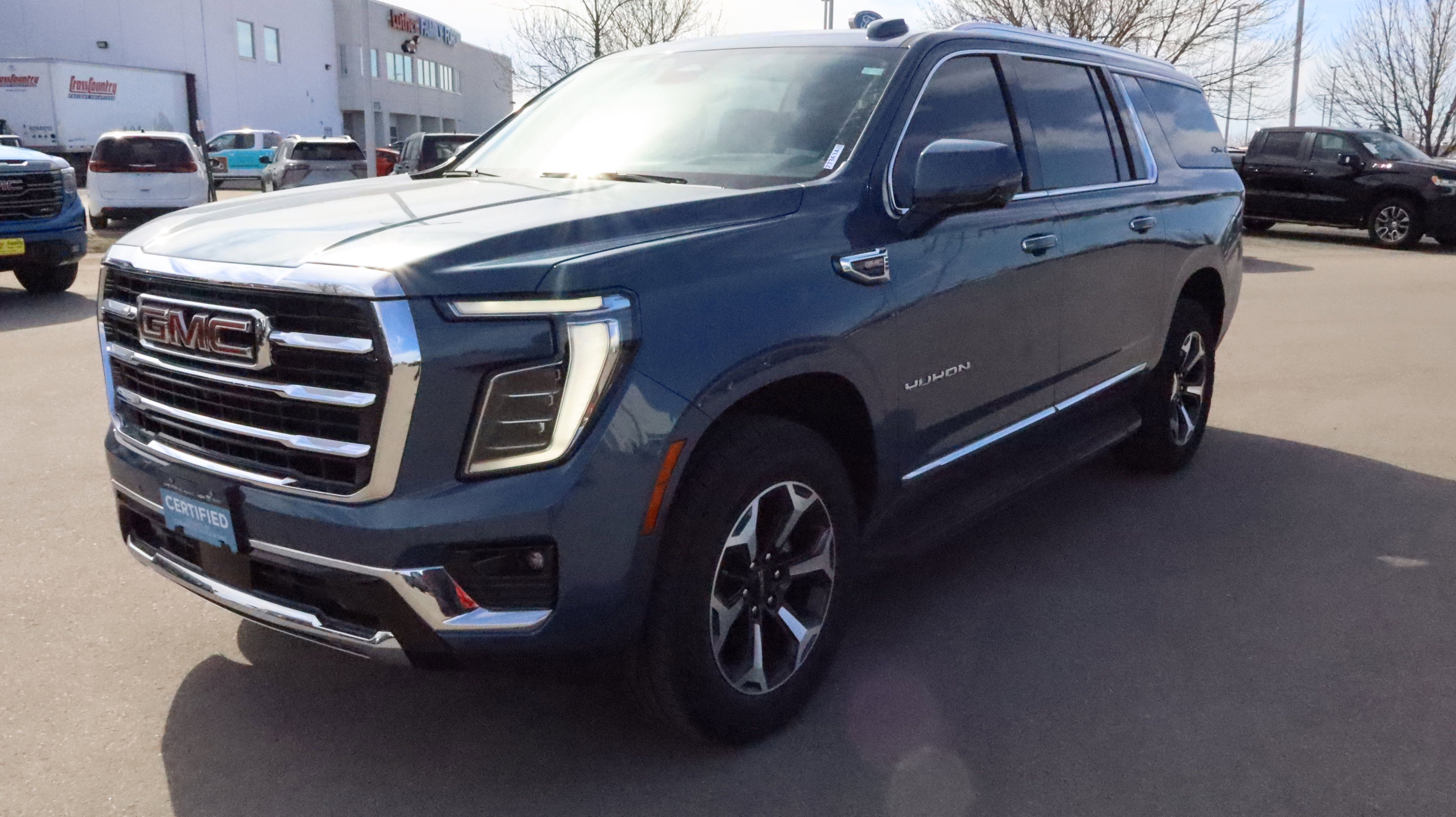 Certified 2026 GMC Yukon XL Elevation w/ Elevation Premium Package AWD/4WD image 3