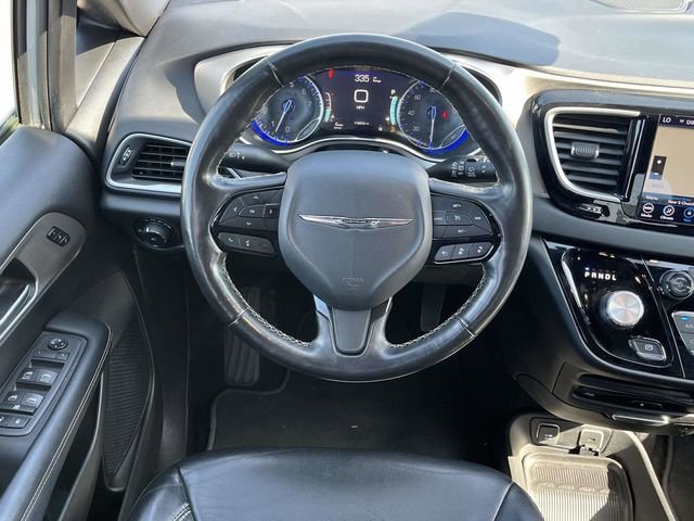 Used 2020 Chrysler Pacifica Touring-L w/ Advanced Safetytec Group image 17
