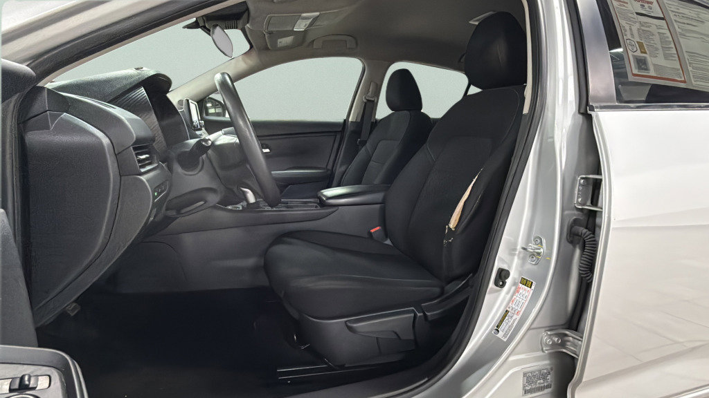 Used 2023 Nissan Sentra S image 16