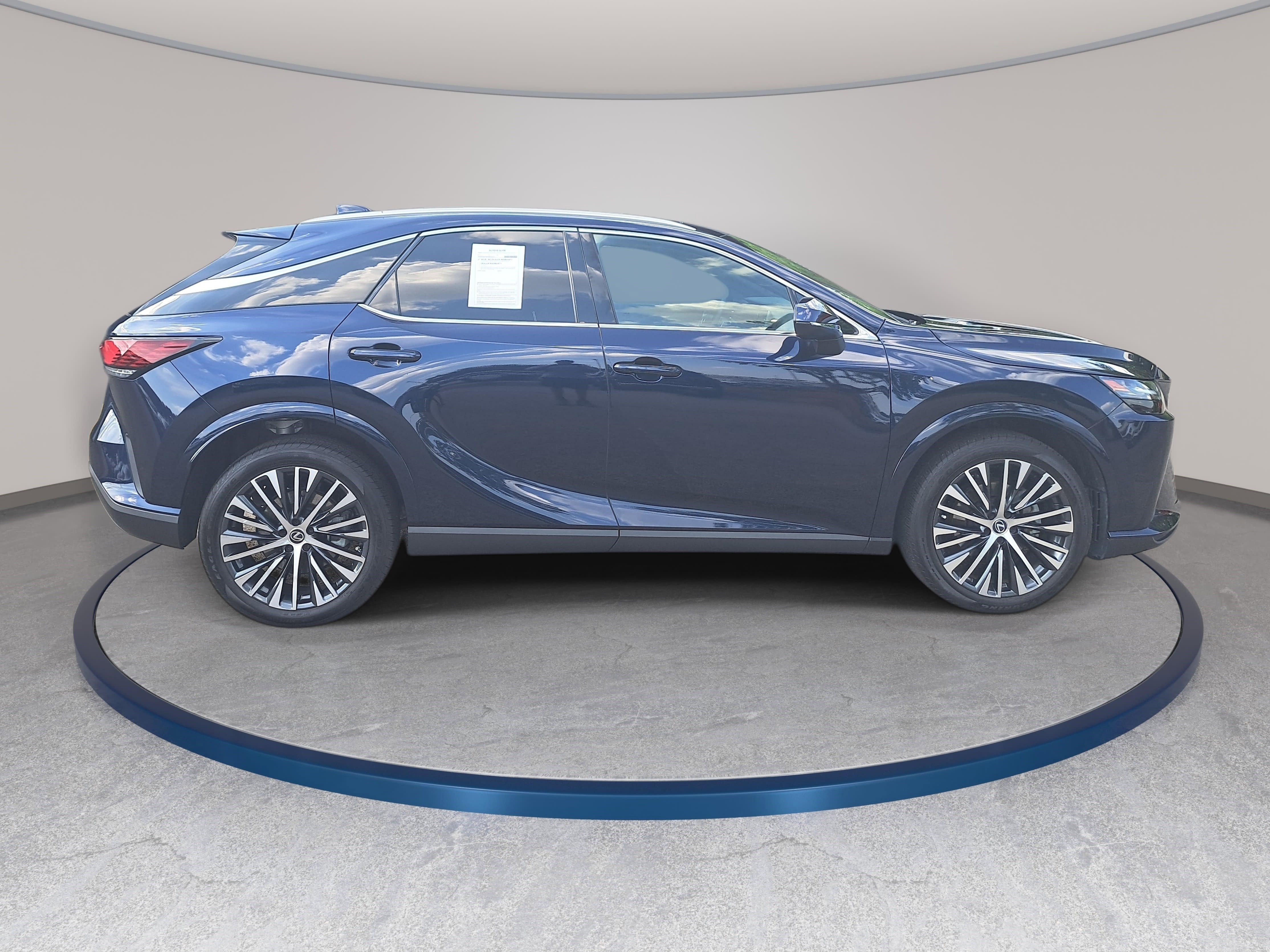 Used 2023 Lexus RX 350 w/ Cold Area Package AWD/4WD image 4