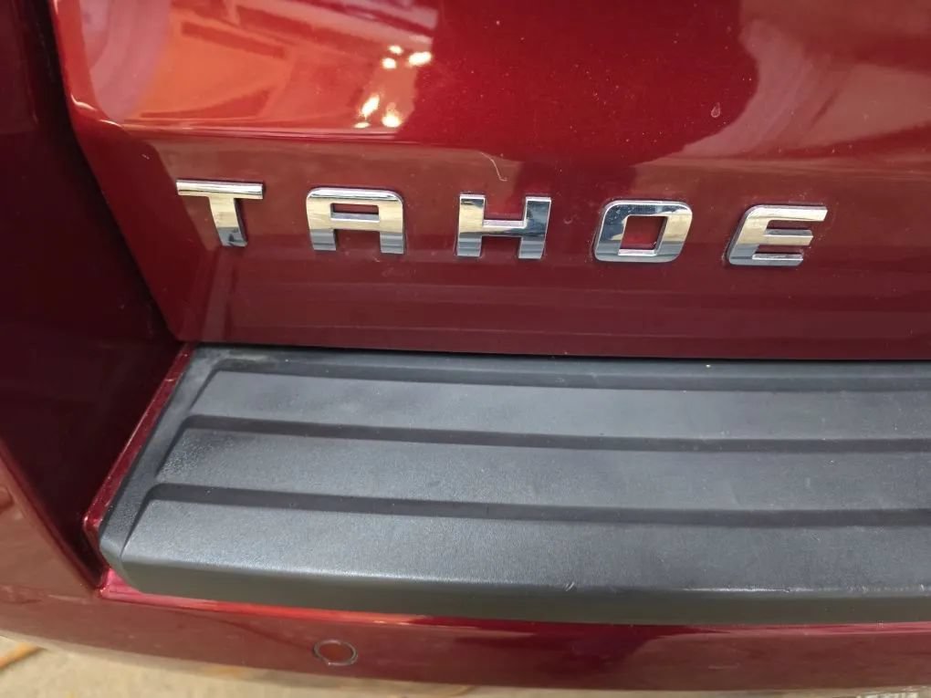 Used 2018 Chevrolet Tahoe LT w/ Luxury Package AWD/4WD image 15