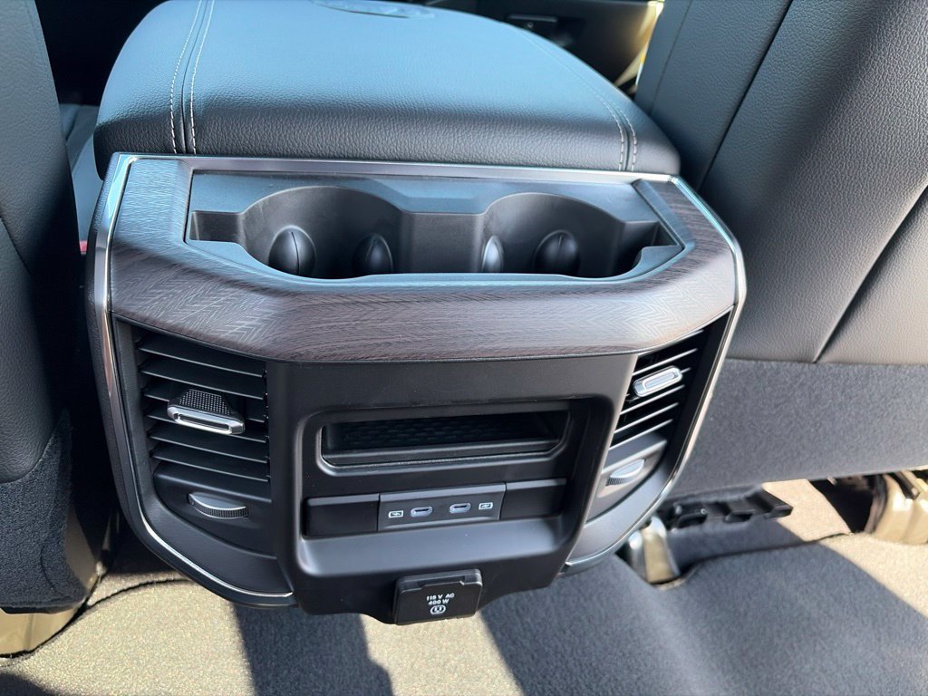 New 2027 RAM 3500 Laramie w/ Max Tow Package AWD/4WD image 18