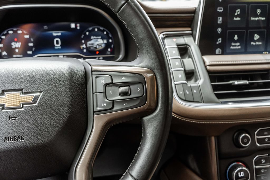 Used 2023 Chevrolet Tahoe High Country AWD/4WD image 27