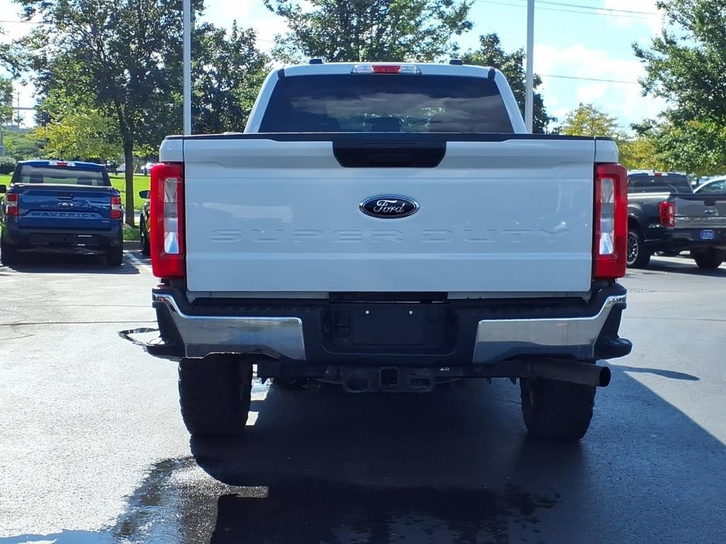 Used 2024 Ford F250 XLT AWD/4WD image 5