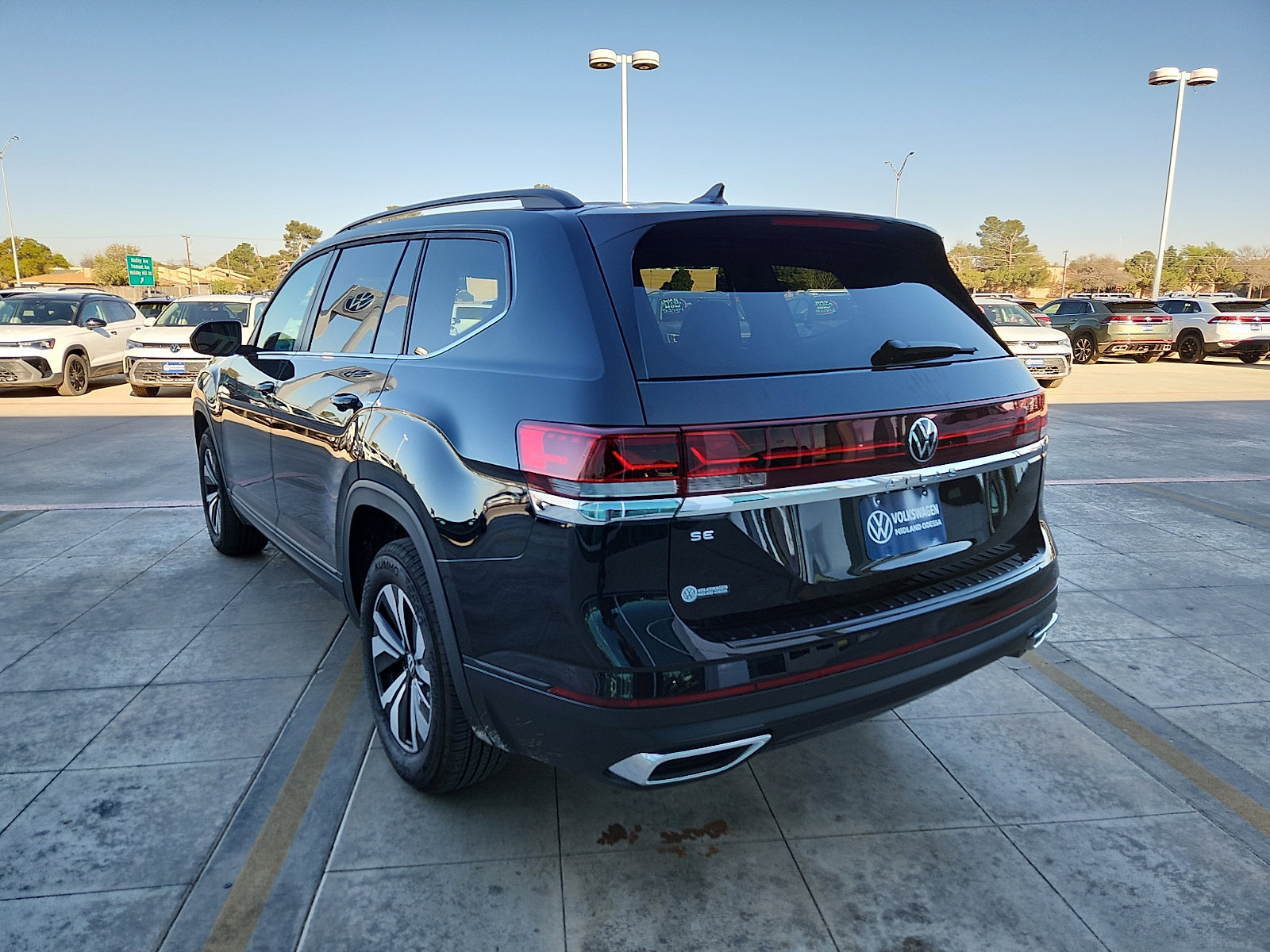 Used 2026 Volkswagen Atlas SE image 5