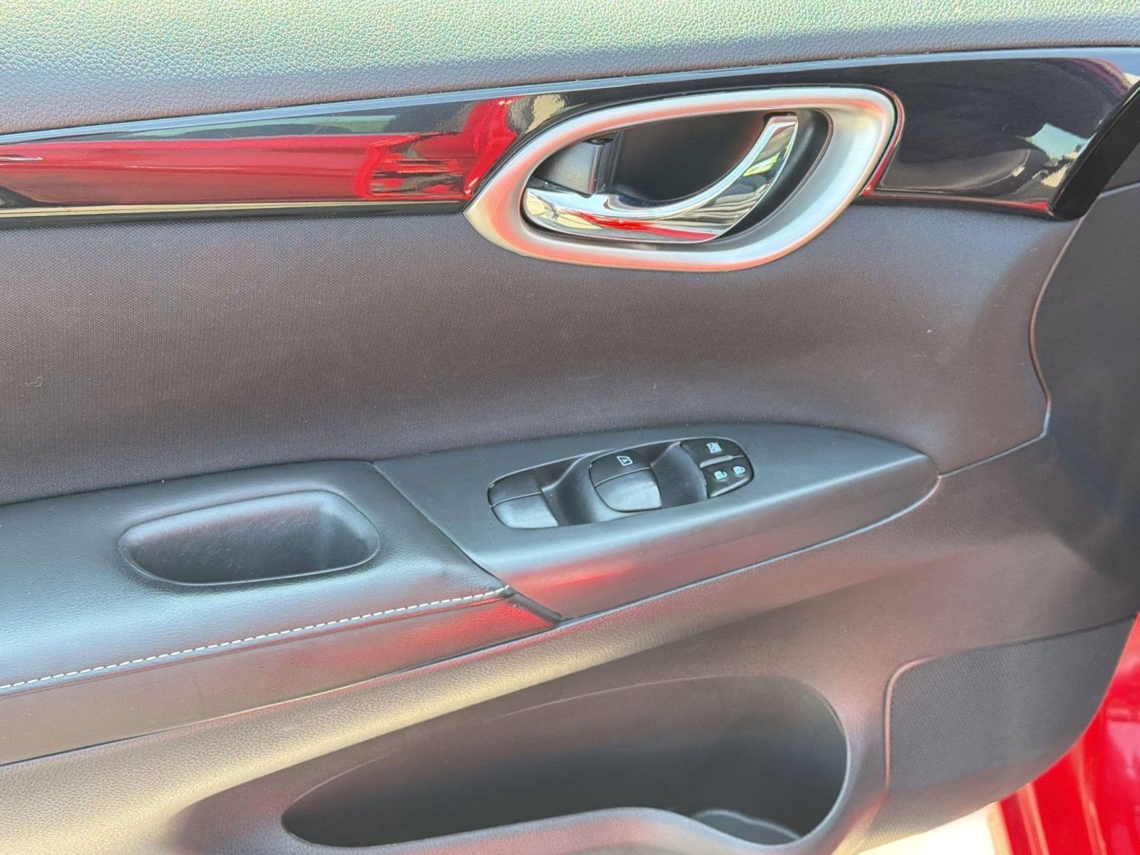 Used 2016 Nissan Sentra SV image 13