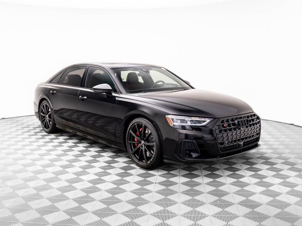 Used 2022 Audi S8 image 8