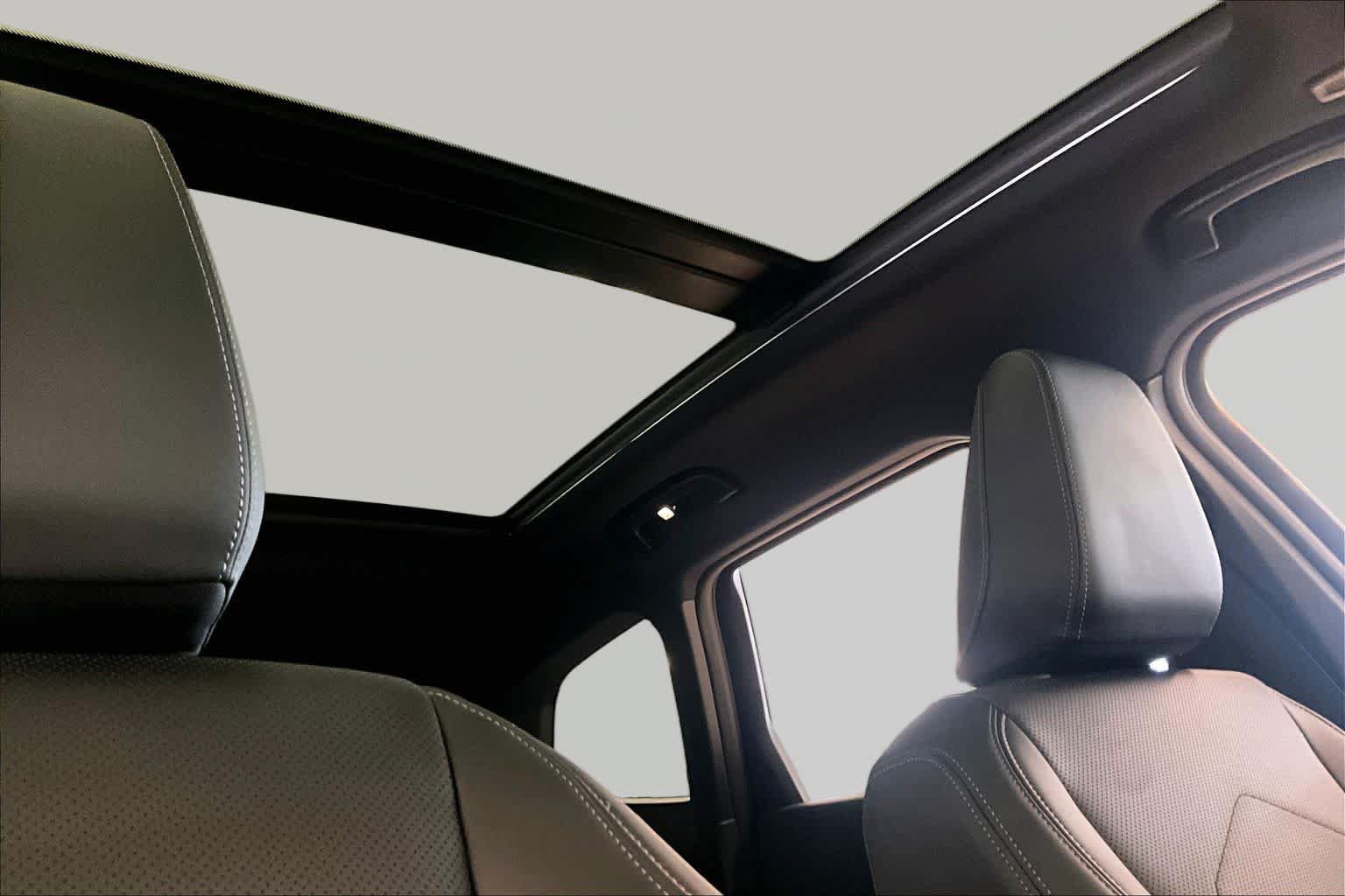 Certified 2025 BMW X1 xDrive28i AWD/4WD image 13