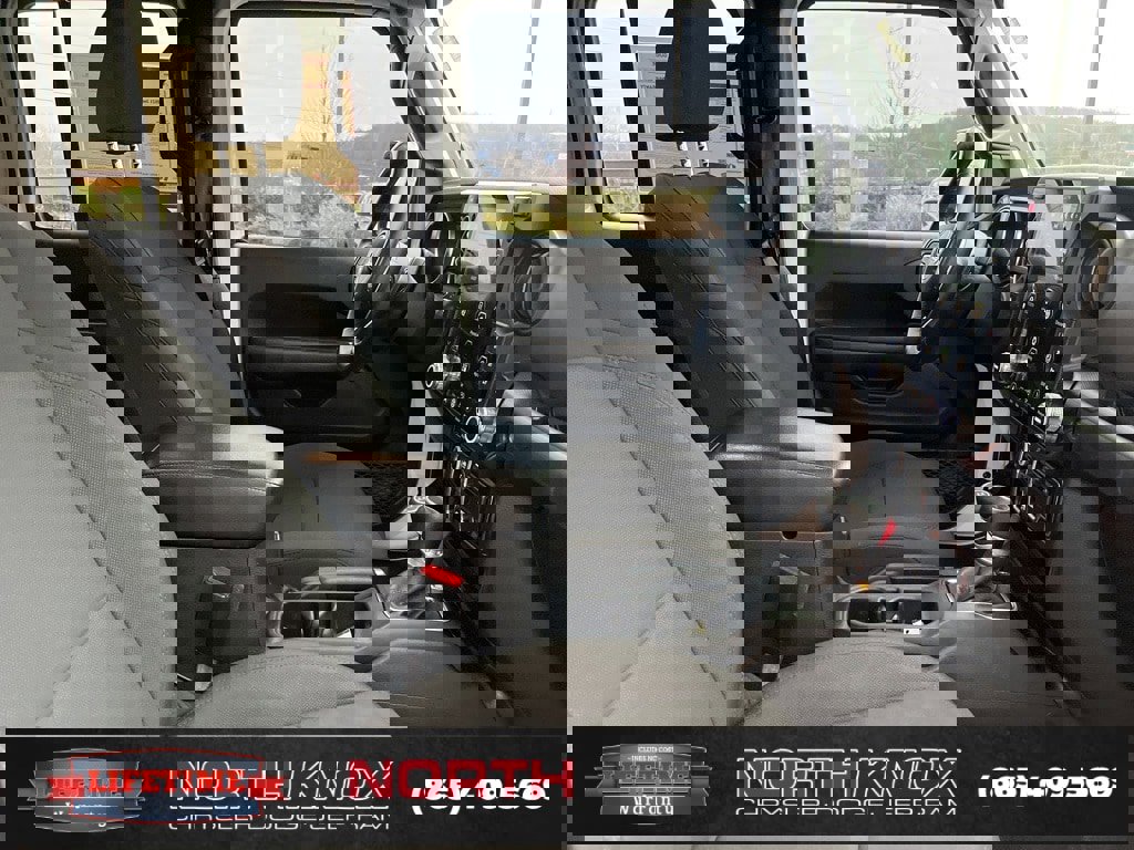 Used 2021 Jeep Gladiator Sport image 26