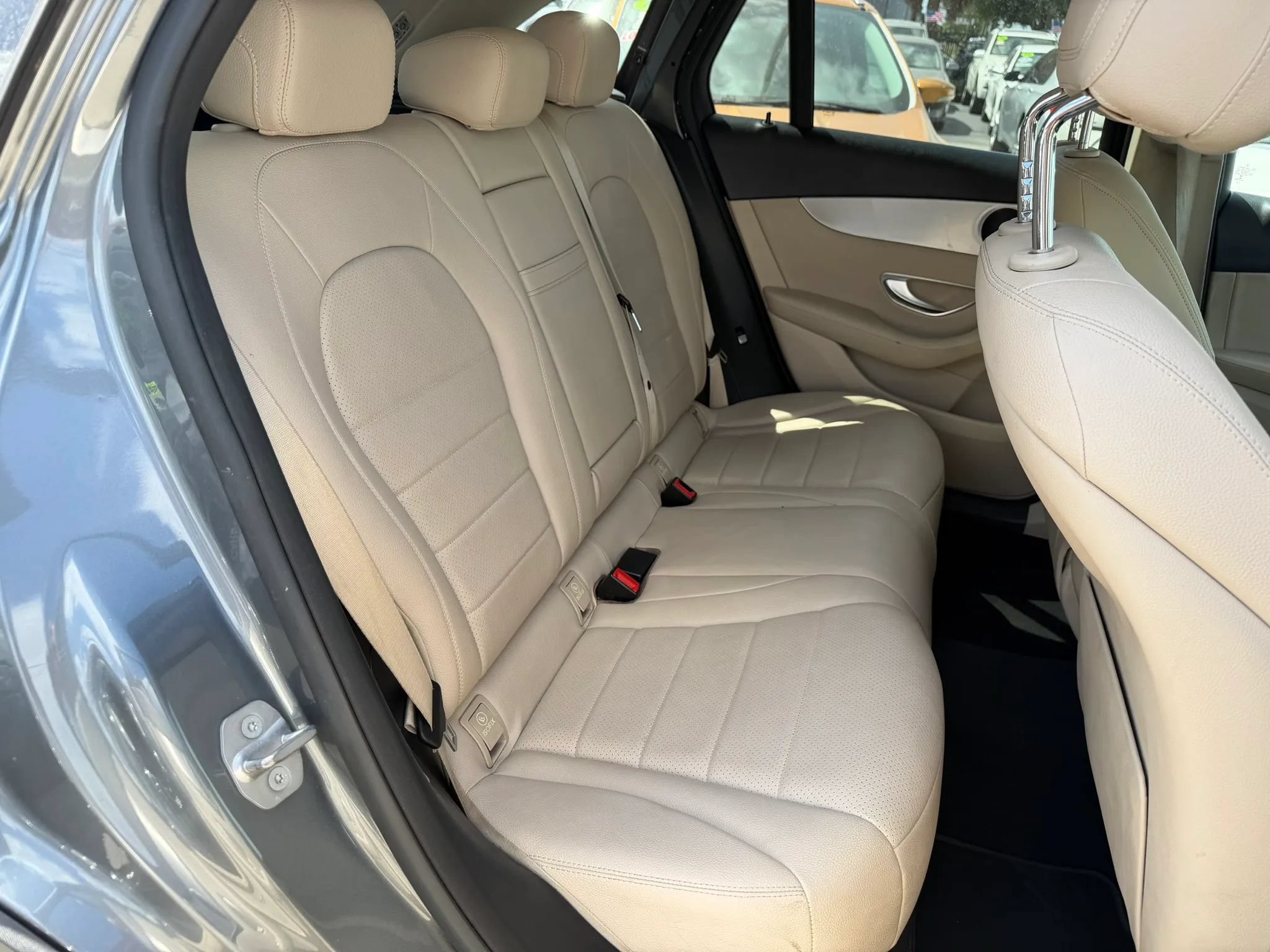 Used 2017 Mercedes-Benz GLC 300 4MATIC image 12