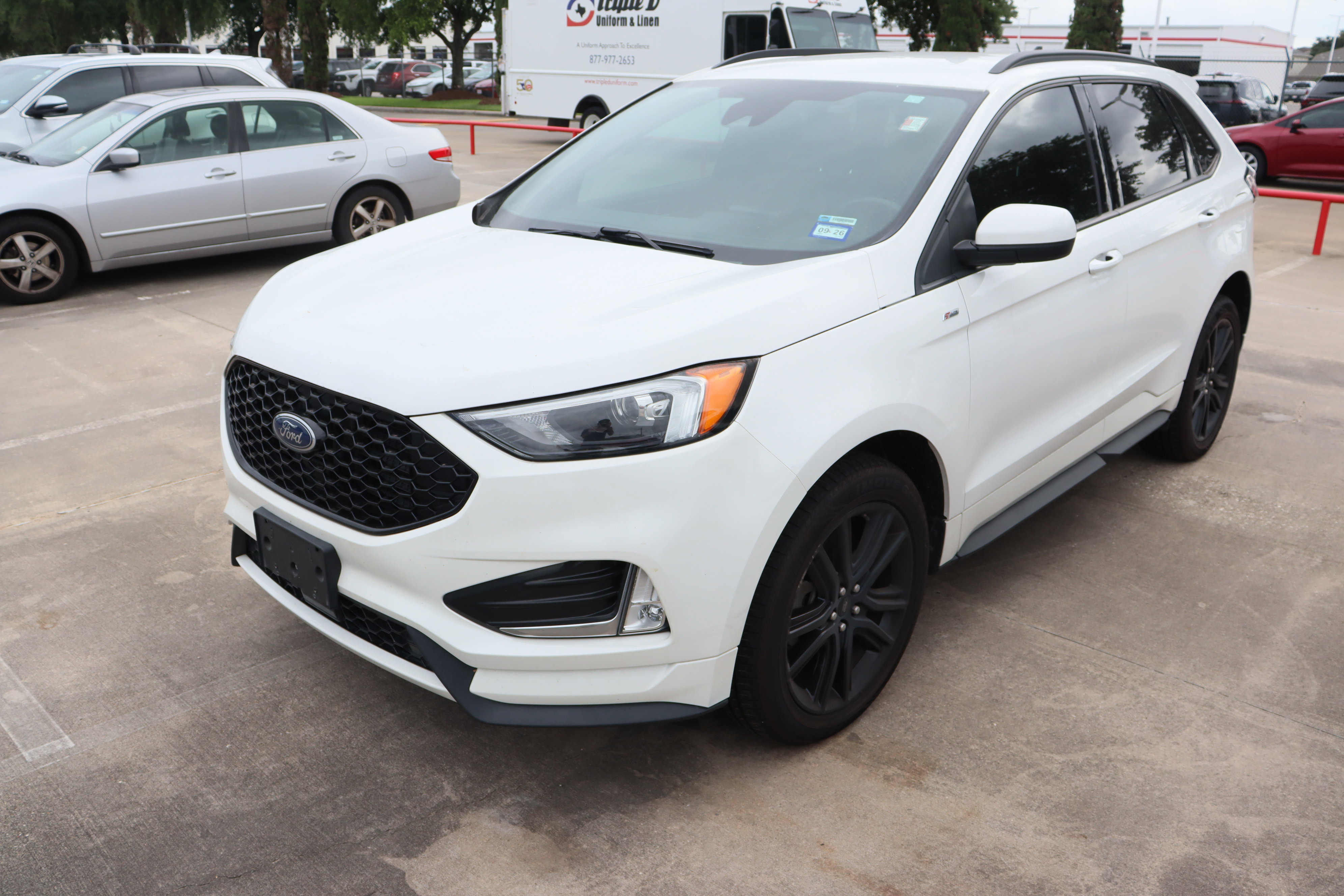Used 2022 Ford Edge ST-Line AWD/4WD image 4