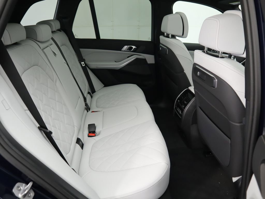 Certified 2026 BMW X5 xDrive40i w/ Climate Comfort Package image 23