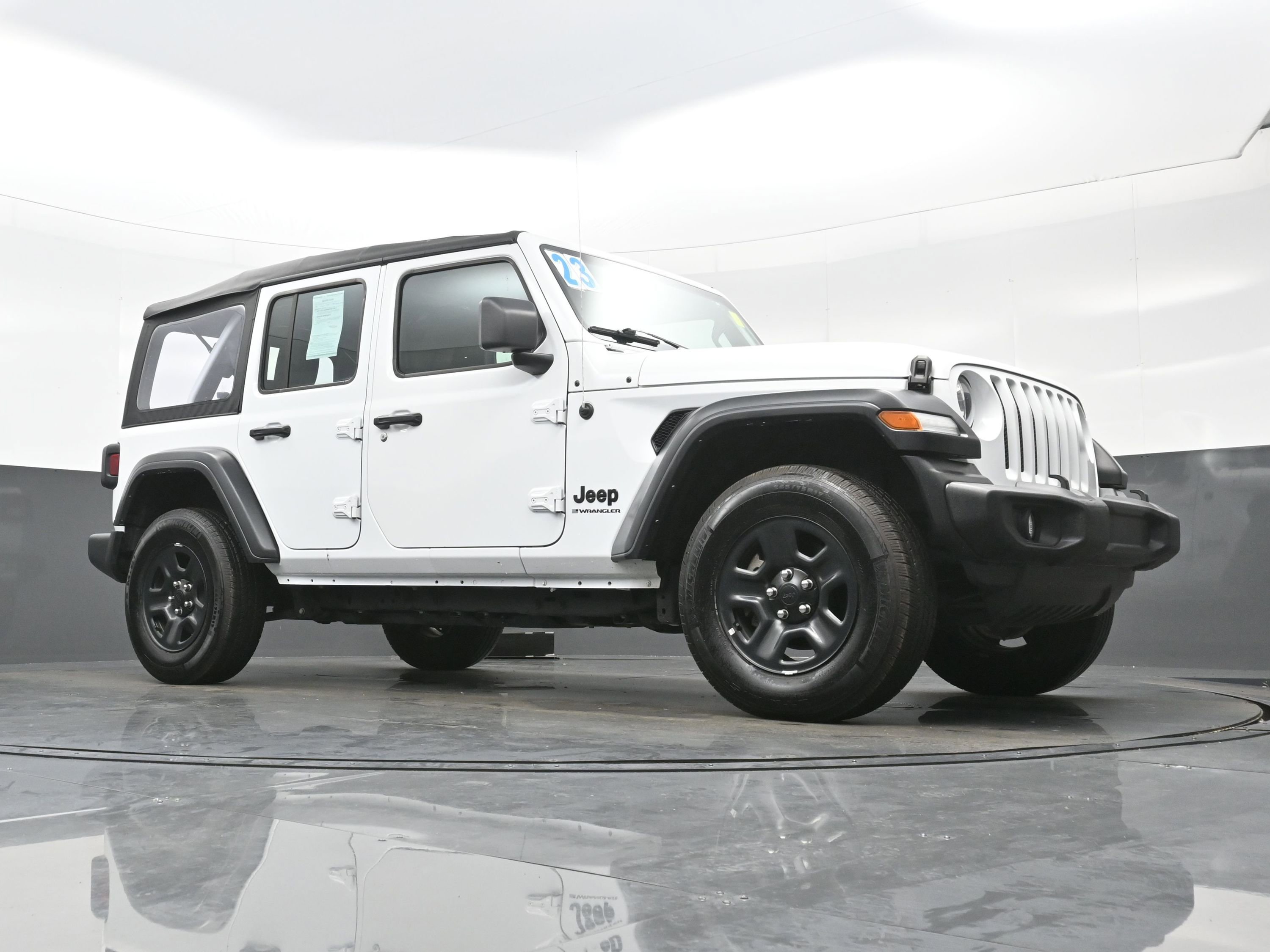Used 2023 Jeep Wrangler Sport image 34