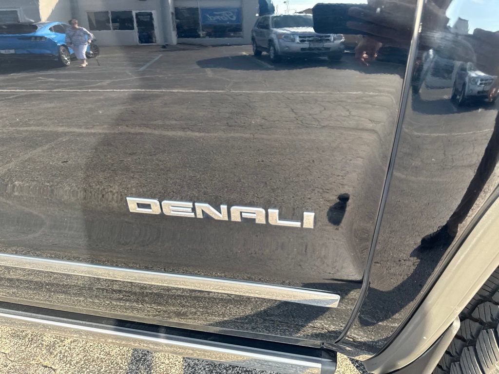 Used 2017 GMC Sierra 1500 Denali w/ Denali Ultimate Package AWD/4WD image 40
