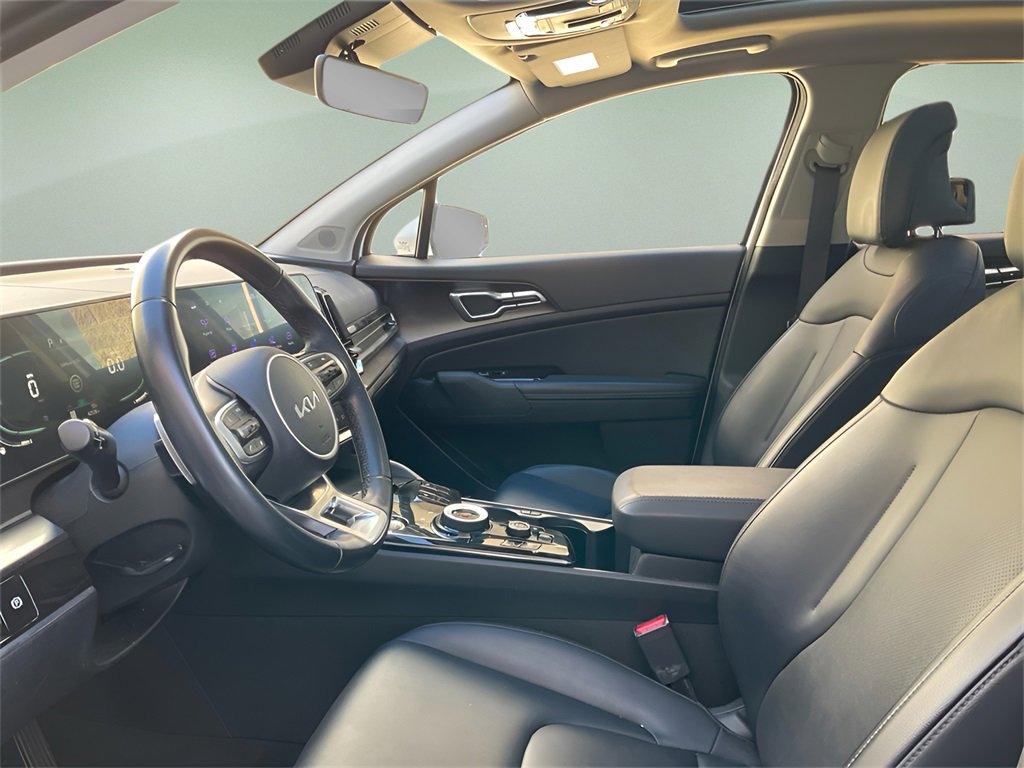 Used 2025 Kia Sportage EX w/ EX Premium Package image 16