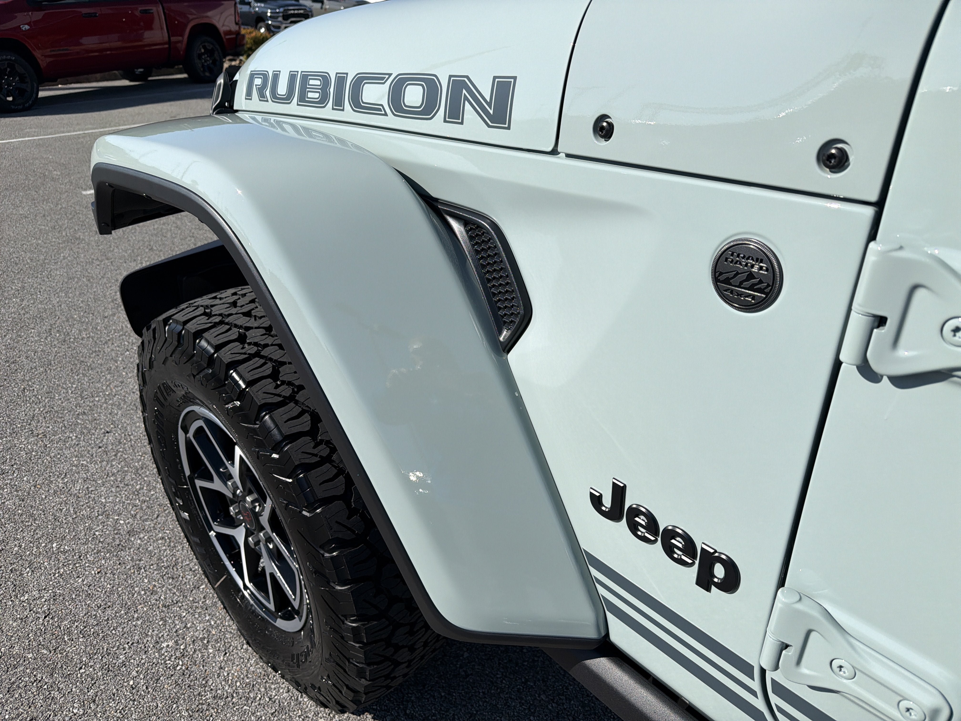 New 2026 Jeep Wrangler Unlimited Rubicon w/ Rockslide Package AWD/4WD image 12
