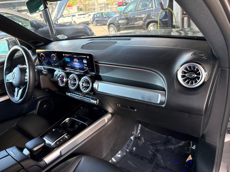 Used 2022 Mercedes-Benz EQB 300 4MATIC image 72