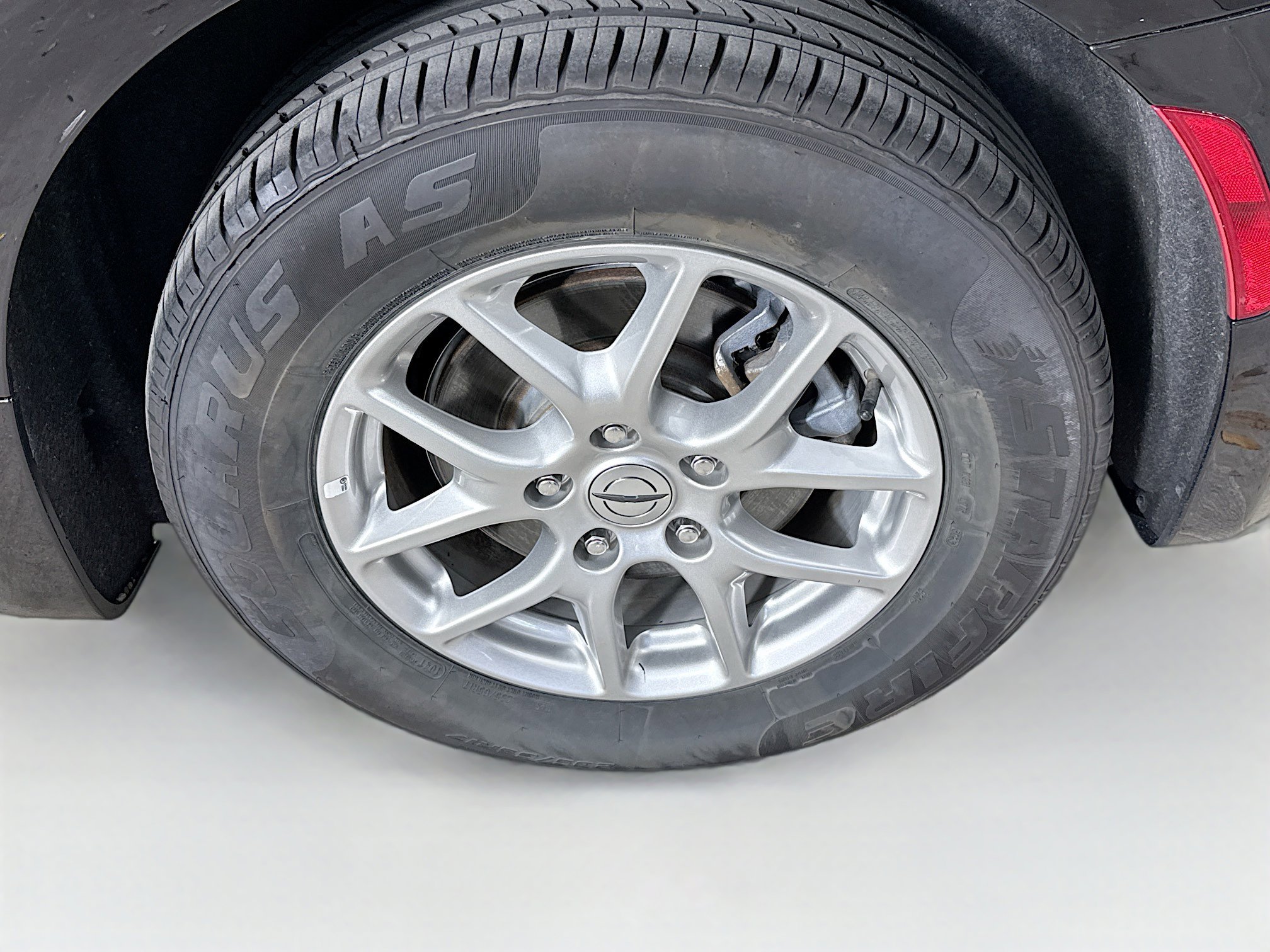 Used 2025 Chrysler Pacifica Select image 38